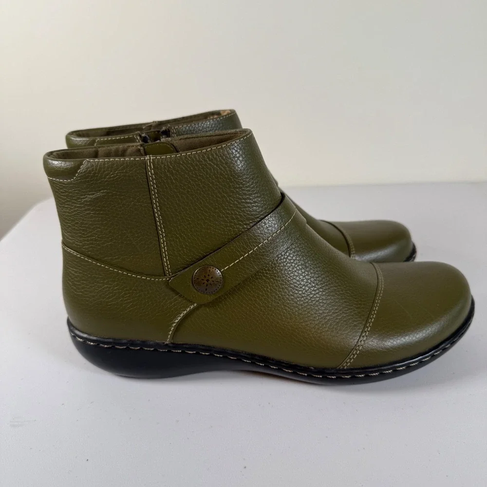 Clarks nwot collection